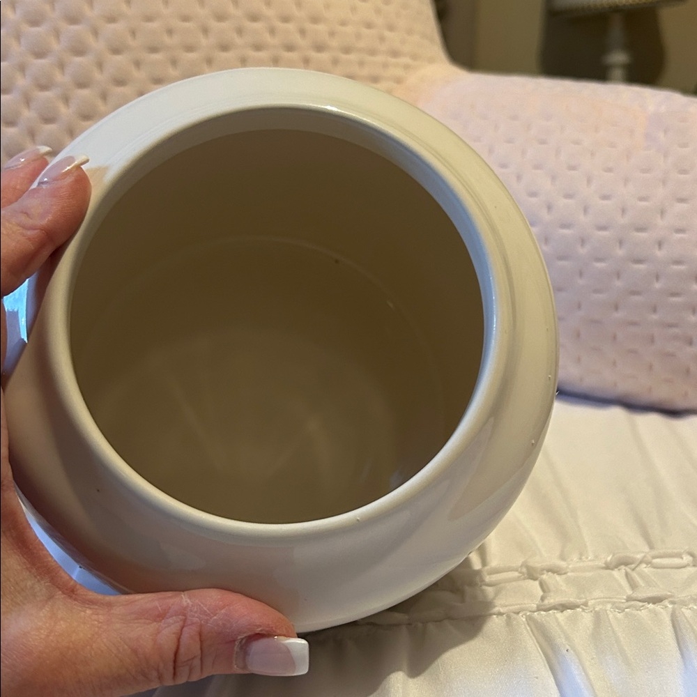 RAE DUNN   White Ceramic Treat Jar - Picture 2 of 3